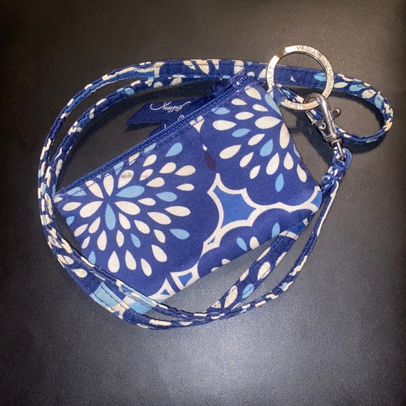 Vera Bradley lanyard and ID case - Picture 1 of 4
